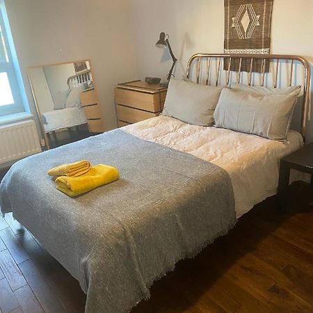 Spacious 1-Bed Flat In North Kensington Londres Extérieur photo