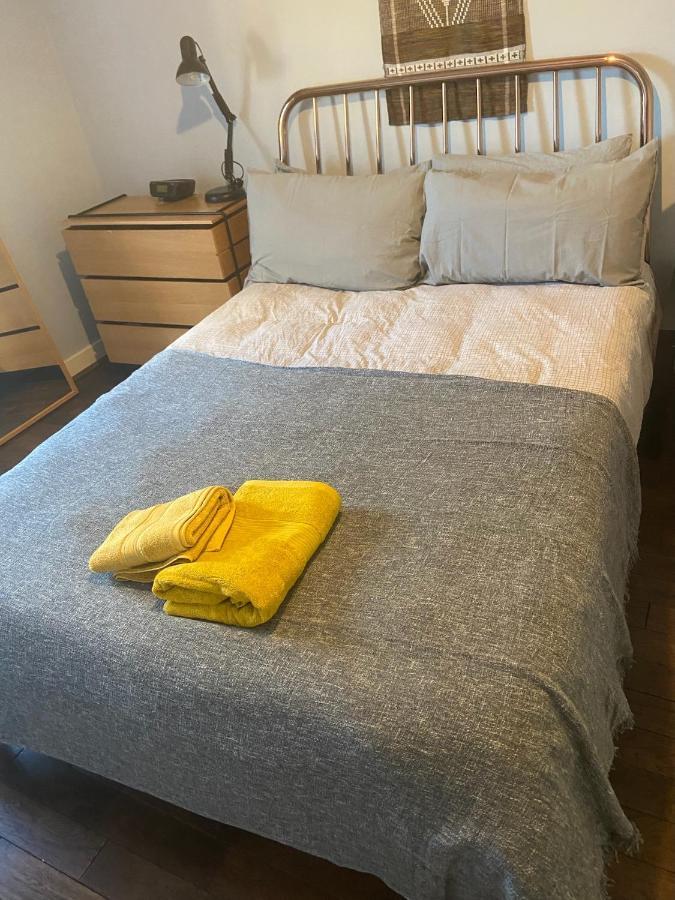 Spacious 1-Bed Flat In North Kensington Londres Extérieur photo